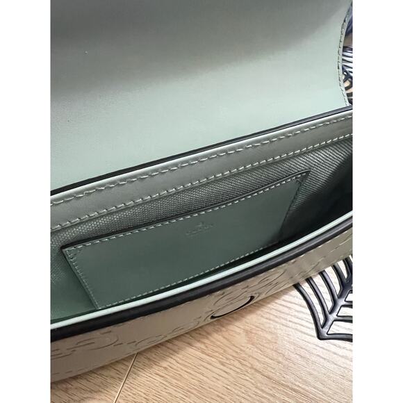 NWOT Authentic Gucci Green Calfskin Leather GG Super Mini crossbody purse  $1500 - Picture 15 of 16